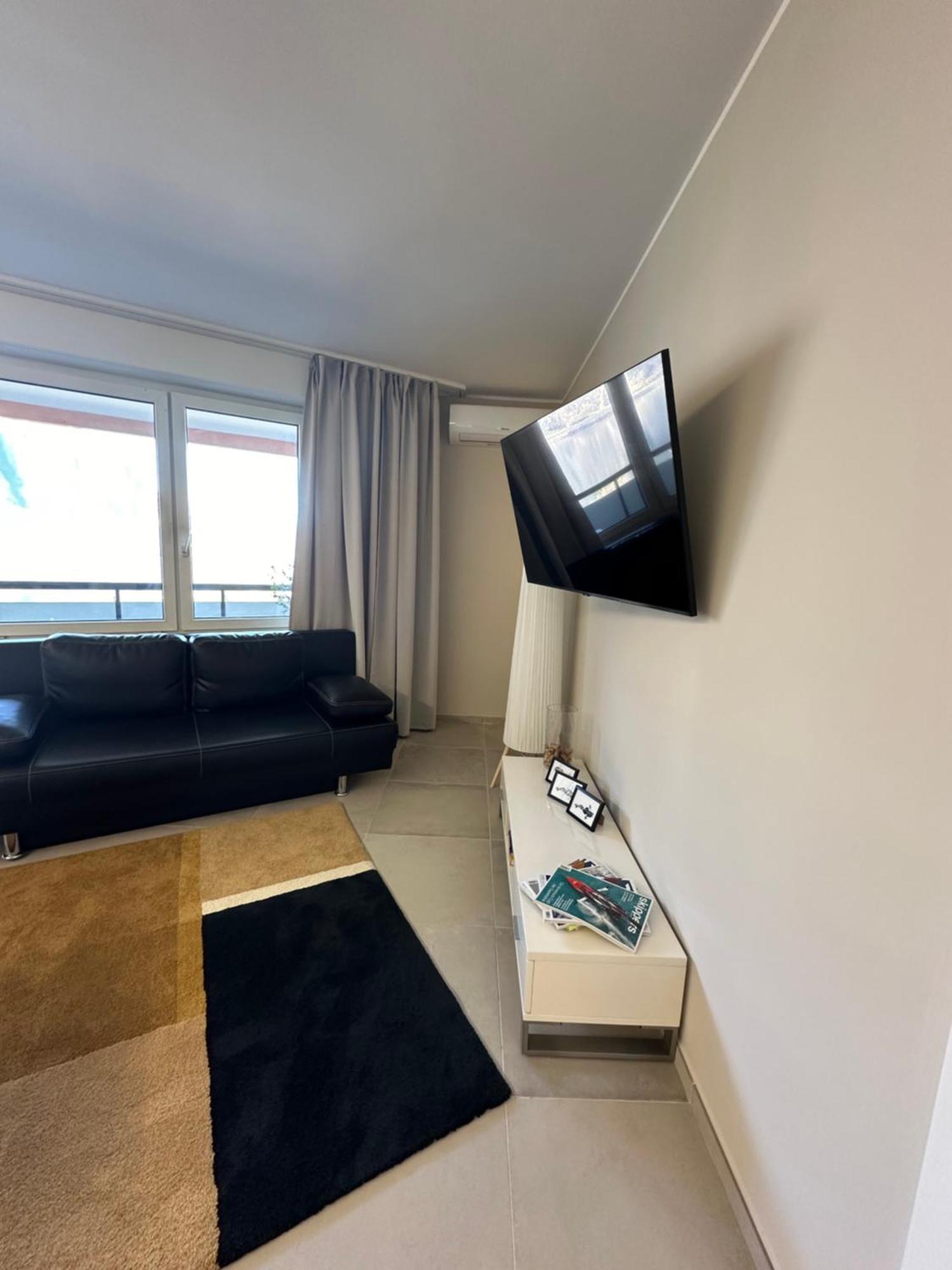 Bellavista Apartment Бисон Екстериор снимка